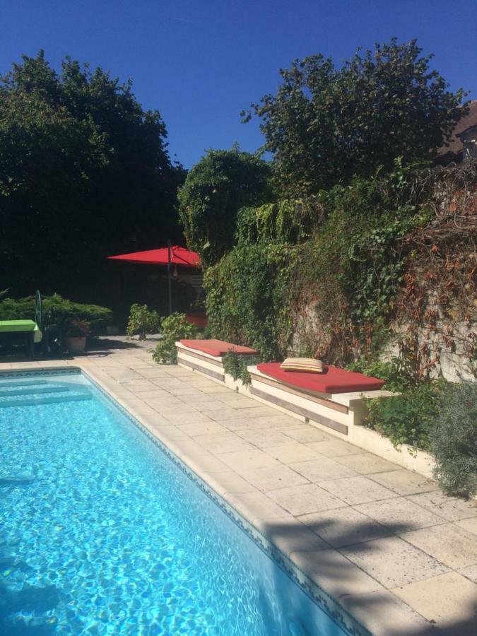 CHAMBRES D HÔTES Chez Françoise et Michel PISCINE 4 chambres 8 lits Chaumes-en-Brie Exterior foto